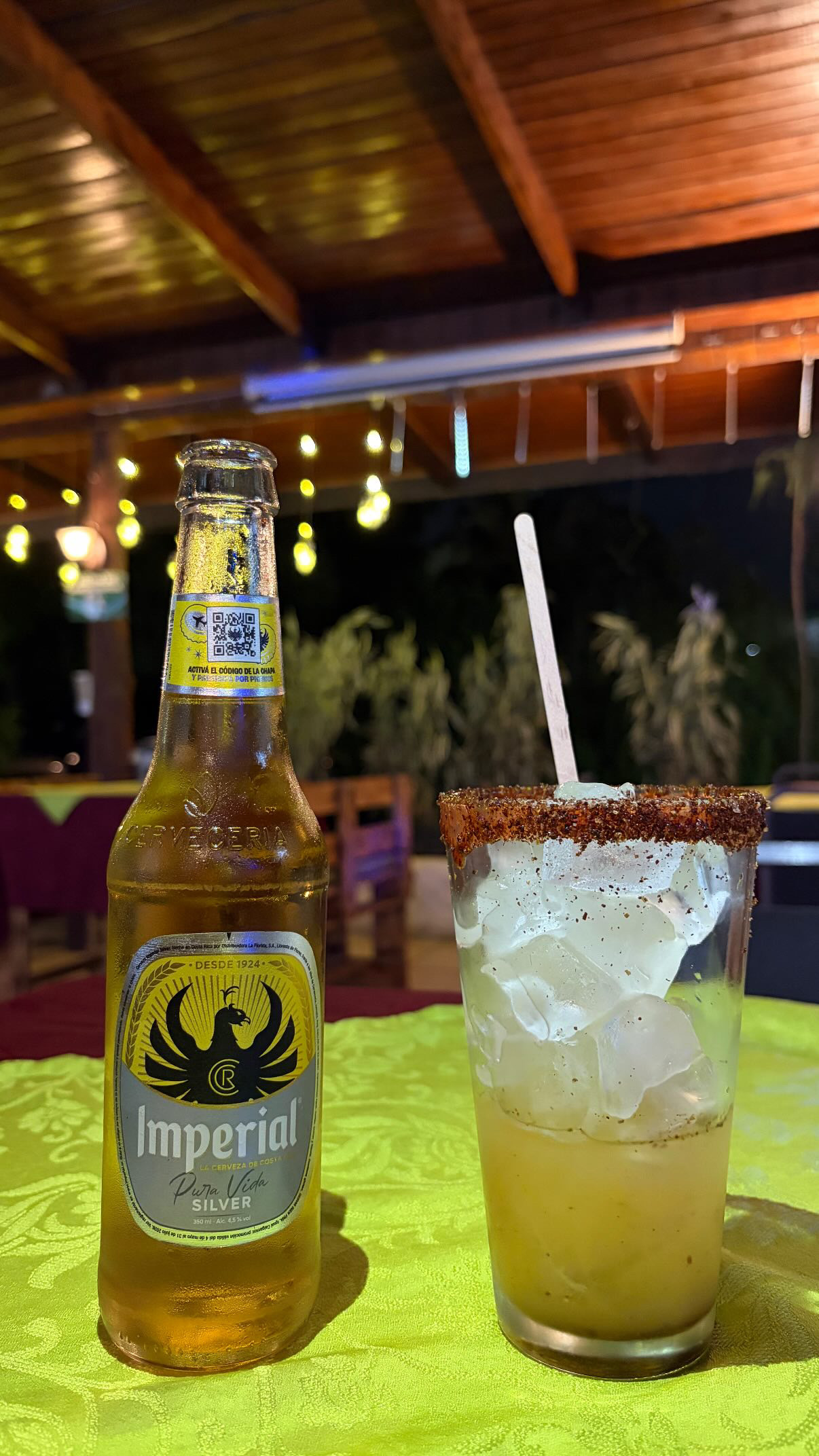 Cerveza bien fría en Los Adobes